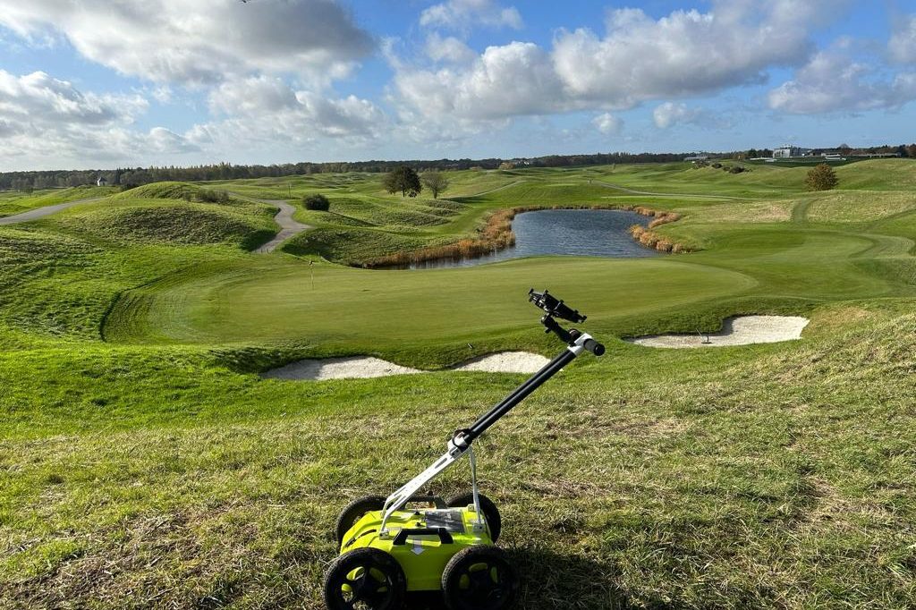 Détection des réseaux enterrés au Golf National de Guyancourt