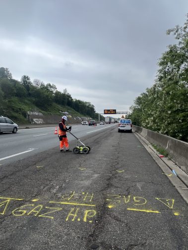 DR42 Loire, sur l'autoroute (détection de réseaux et sécurisation)